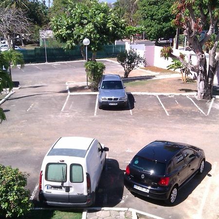 Tres Beau Studio Tout Equipe/Vu Mer/Wiffi Le Gosier (Grande-Terre) Exterior foto