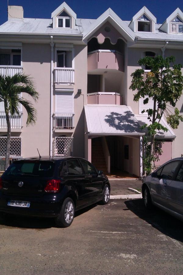 Tres Beau Studio Tout Equipe/Vu Mer/Wiffi Le Gosier (Grande-Terre) Exterior foto