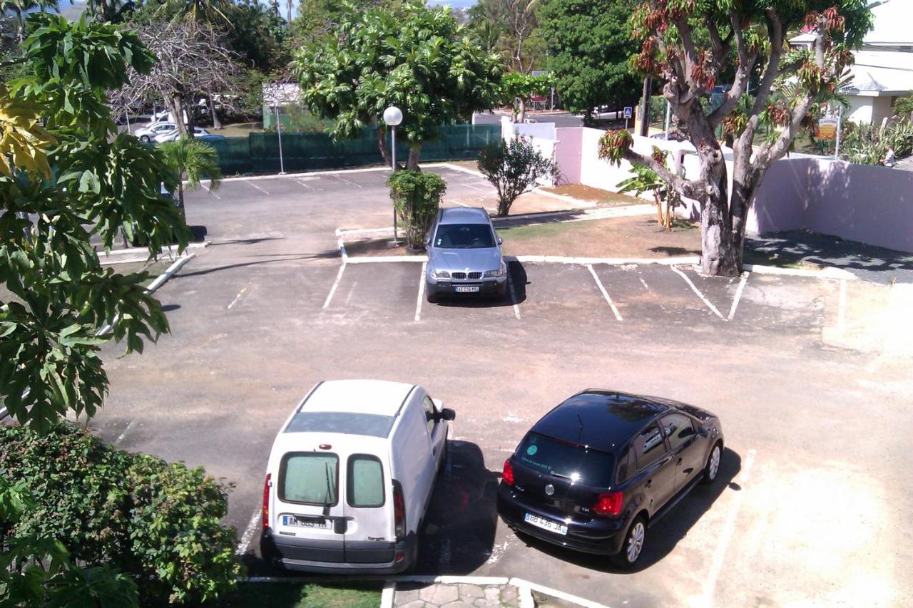Tres Beau Studio Tout Equipe/Vu Mer/Wiffi Le Gosier (Grande-Terre) Exterior foto